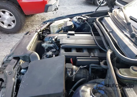 2001 BMW 330I z USA, uszkodzony, nr VIN WBAAV53491FJ64666